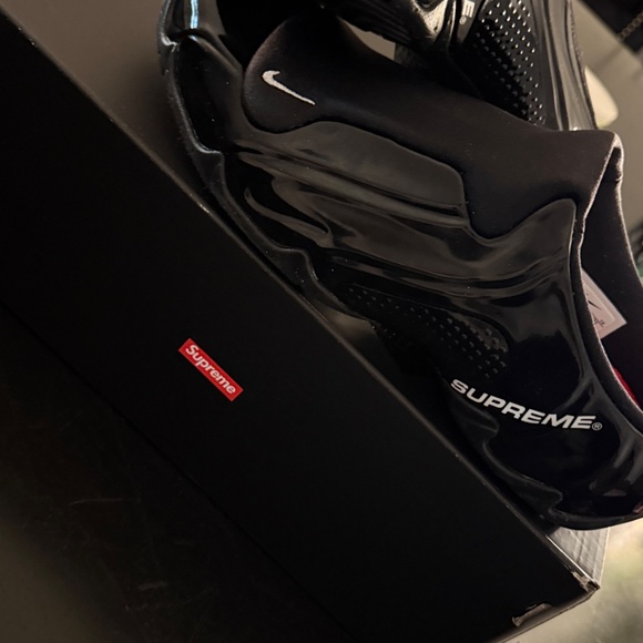 Nike Supreme Clogposite Limited Edition